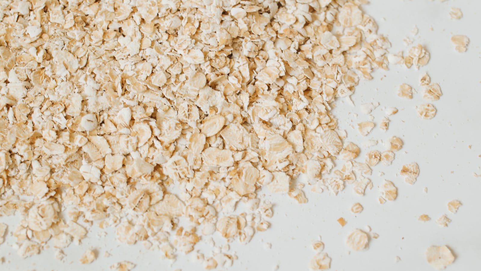 Copos de avena, fuente de betaglucano para cosmética