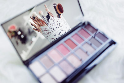 Maquillaje natural - paleta tonos nude Levika