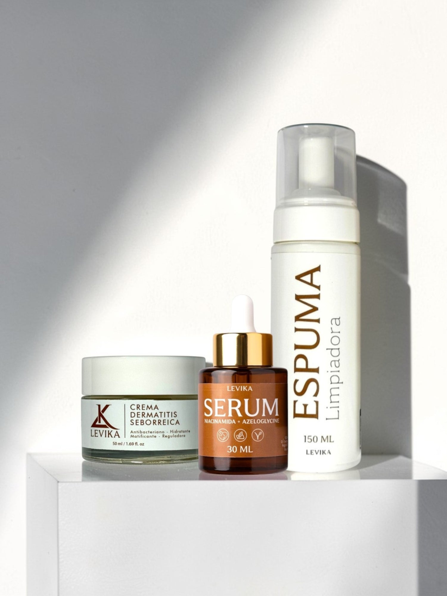 Rutina Piel Grasa 3 Pasos LEVIKA - Espuma sérum niacinamida y crema seborreguladora